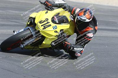 media/Apr-18-2025-CVMA Friday Practice (Fri) [[88baa45499]]/Racer 3/Session 3 (Turn 6 Inside)/